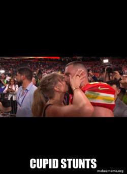 Taylor Swift and Travis Kelce Superbowl 2024