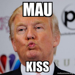 Donald Trump Kissing