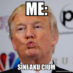 Donald Trump Kissing