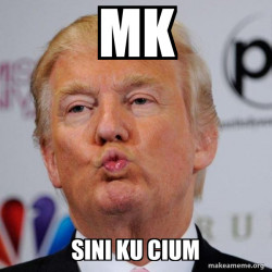 Donald Trump Kissing