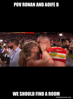 Taylor Swift and Travis Kelce Superbowl 2024