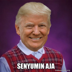 Senyumin aja